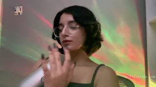 Senadeska -Kafanı göğüsüme koy…