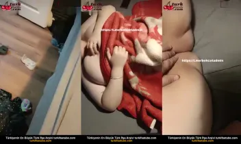 Koca, karısı gibi seksi bir kadınla seks yapıyor