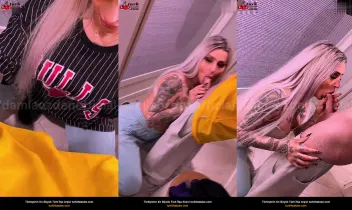 Sakso, çıplak kız üvey kardeşi soymaya ikna etti