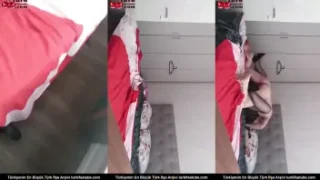 Üvey Komşunun Çıplak Bayanla Yatakta Sakso